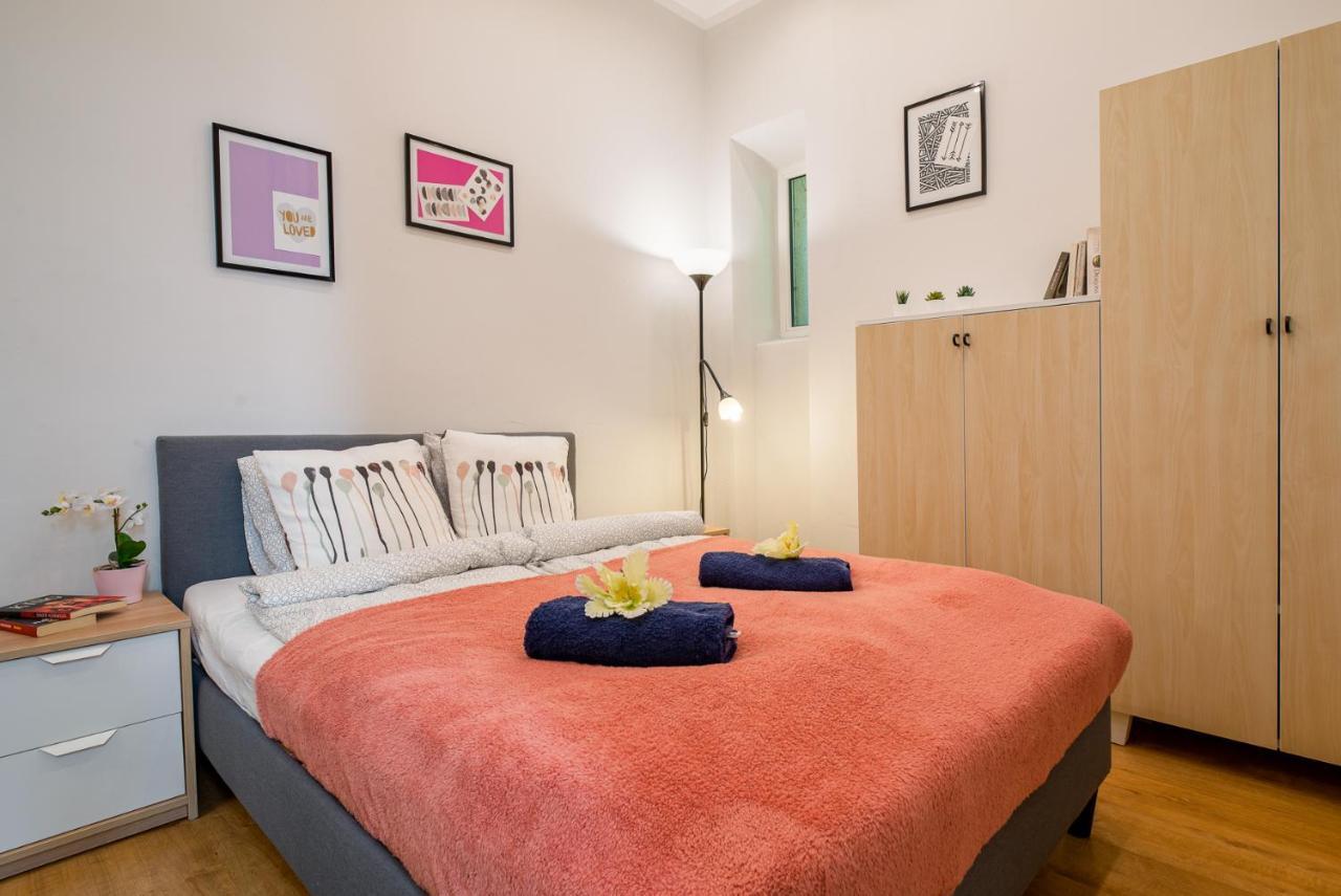 קרקוב Kings Neighbor. Apartment 600 Meters From Castle מראה חיצוני תמונה